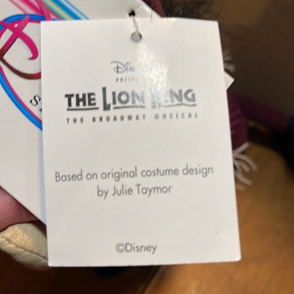 Timon and Pumbaa Disney Broadway Musical The Lion King - Picture 4 of 12